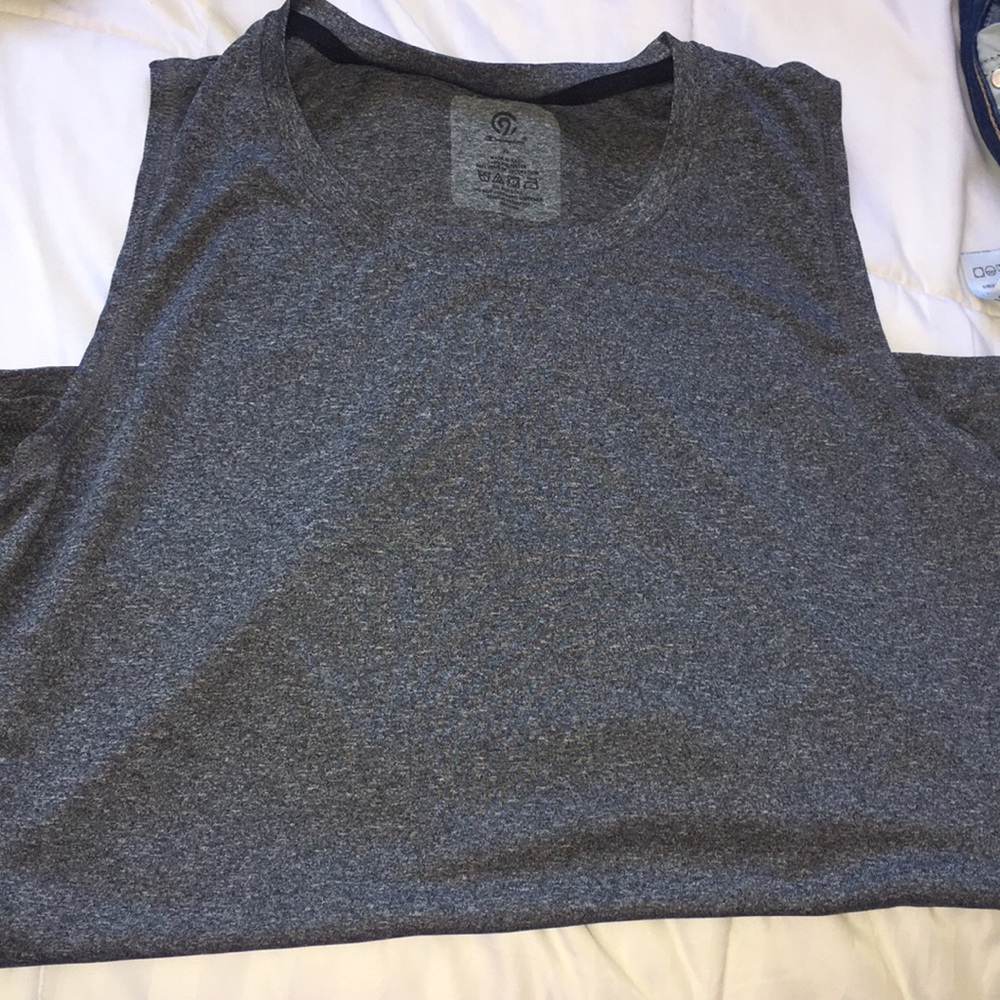CHAMPION TEE